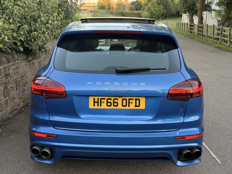 2017 Porsche  Cayenne 4.2 TD V8 — Exterior photo 5
