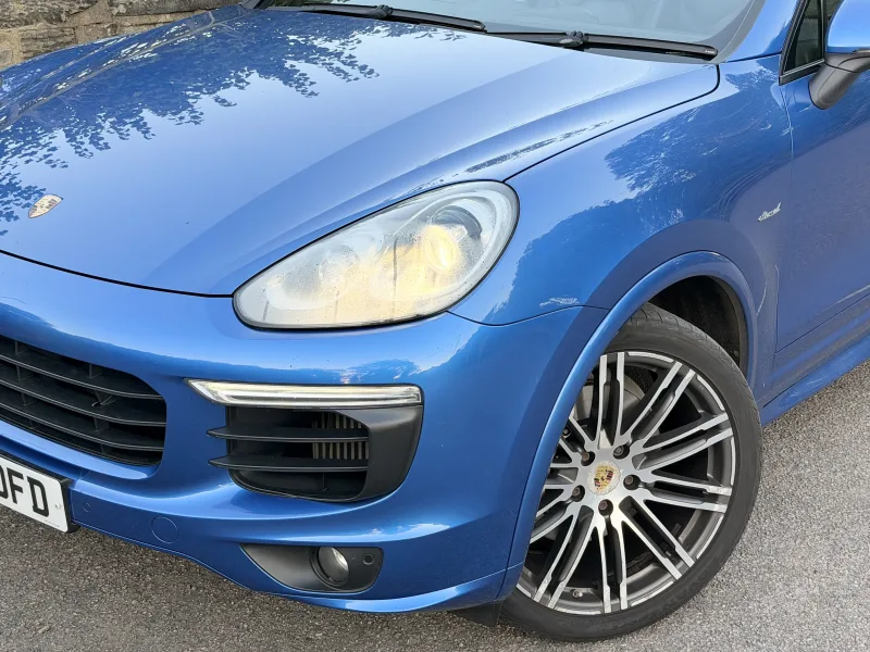 2017 Porsche  Cayenne 4.2 TD V8 — Exterior photo 14