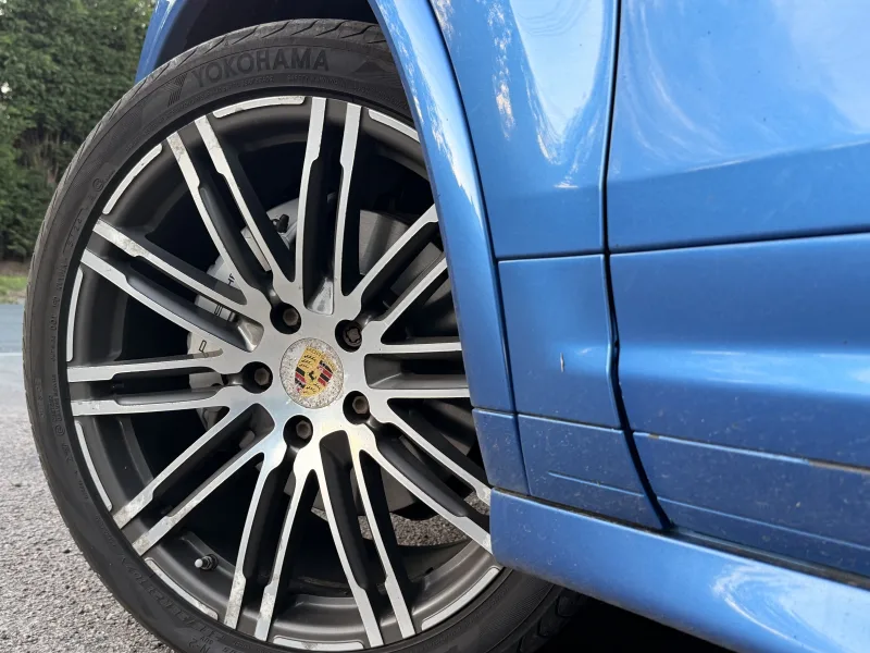 2017 Porsche  Cayenne 4.2 TD V8 — Exterior photo 17