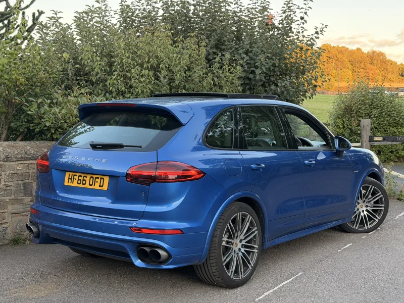 2017 Porsche  Cayenne 4.2 TD V8 — Exterior photo 6