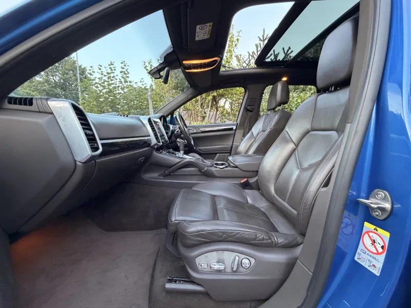 2017 Porsche  Cayenne 4.2 TD V8 — Exterior photo 19