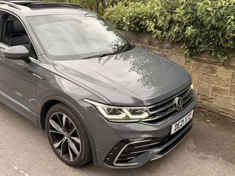 2021 Volkswagen  Tiguan R LINE TDi 200 4MOTION — Exterior photo 7