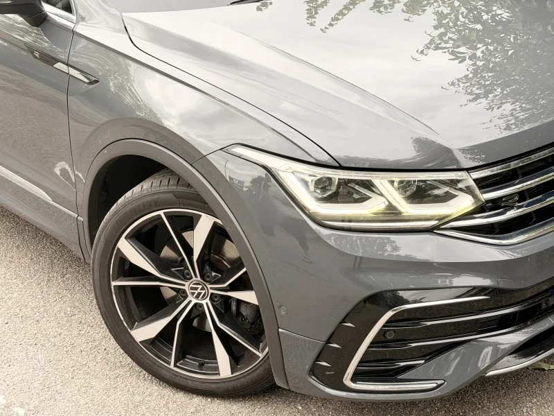 2021 Volkswagen  Tiguan R LINE TDi 200 4MOTION — Exterior photo 11