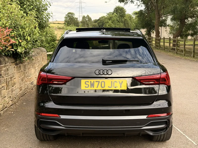 2020 Audi  Q3 VORSPRUNG 35 TDI — Exterior photo 7