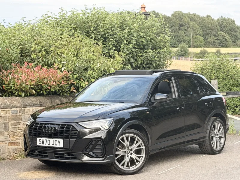 2020 Audi  Q3 VORSPRUNG 35 TDI — Exterior photo 2