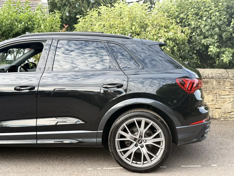 2020 Audi  Q3 VORSPRUNG 35 TDI — Exterior photo 12