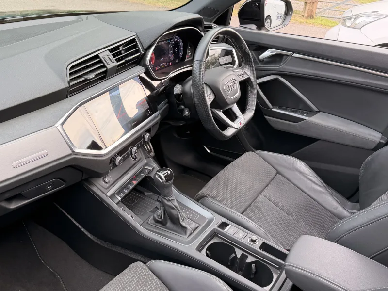 2020 Audi  Q3 VORSPRUNG 35 TDI — Exterior photo 26